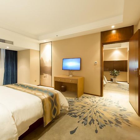 Manhatton Hotel Guilin North Railway Station Ngoại thất bức ảnh