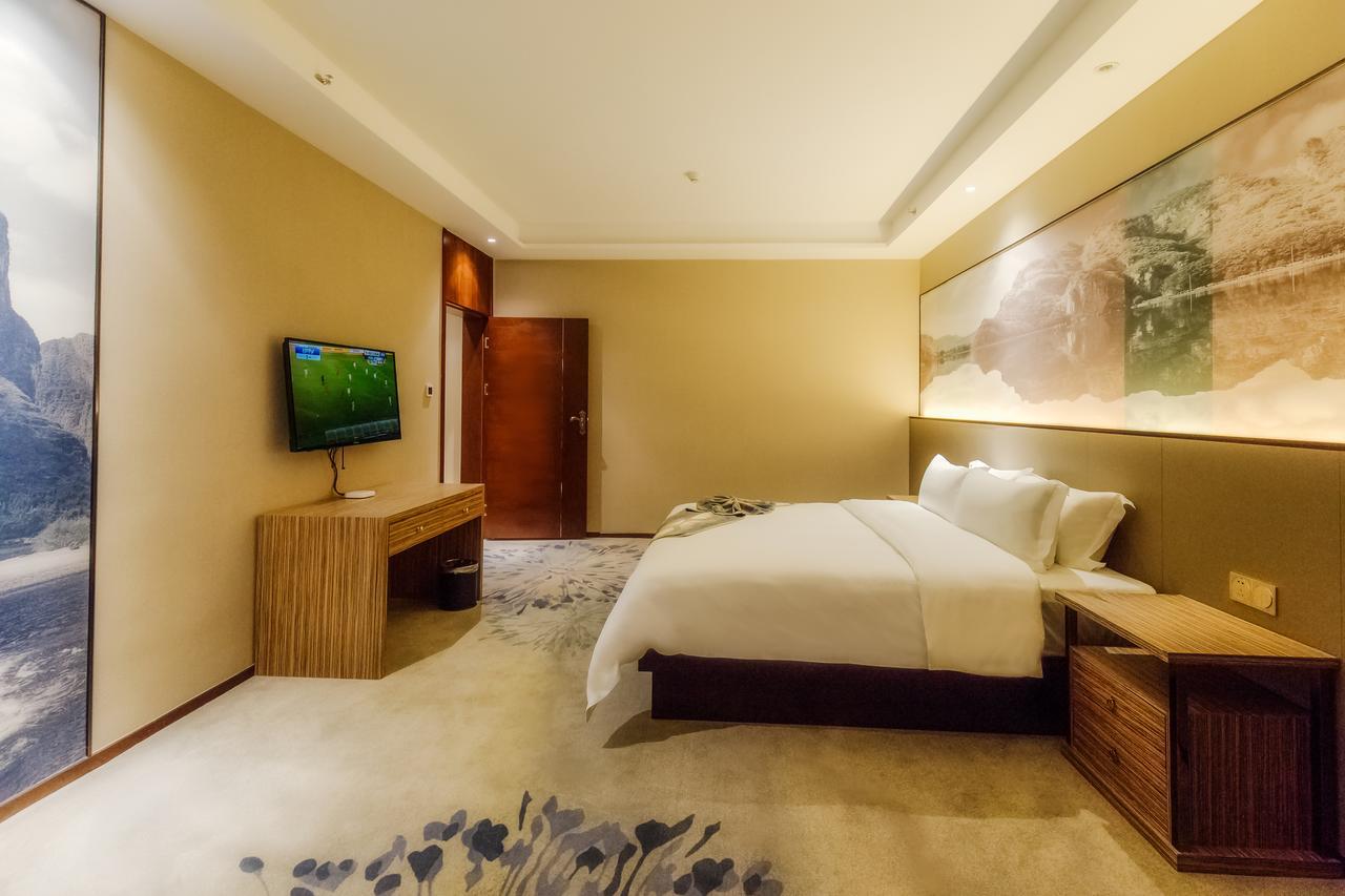 Manhatton Hotel Guilin North Railway Station Ngoại thất bức ảnh