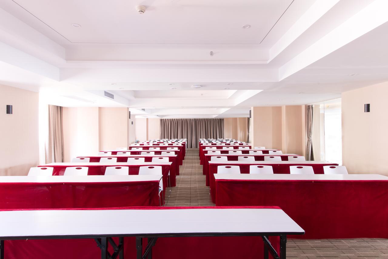 Manhatton Hotel Guilin North Railway Station Ngoại thất bức ảnh